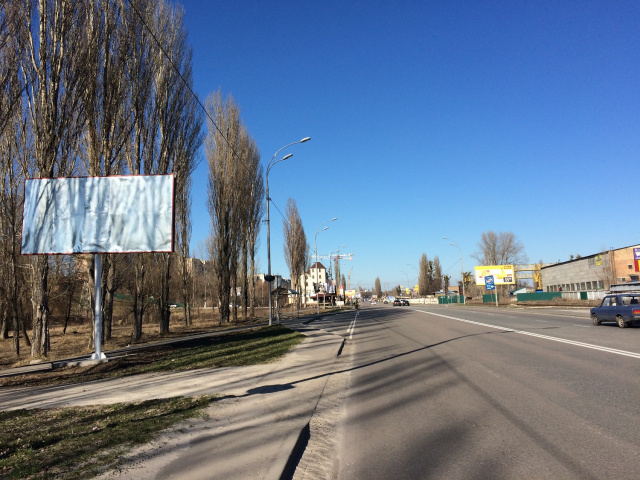 Щит 6x3,  Набережная, остановка к-р Мир, направление из Киева